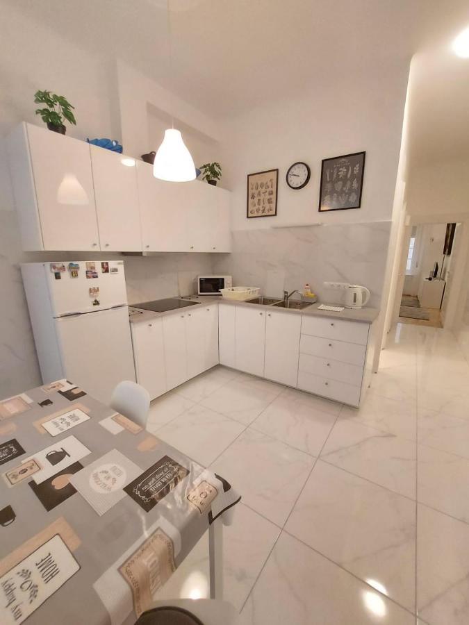 Melinda Apartment 2 บูดาเปสต์ ภายนอก รูปภาพ